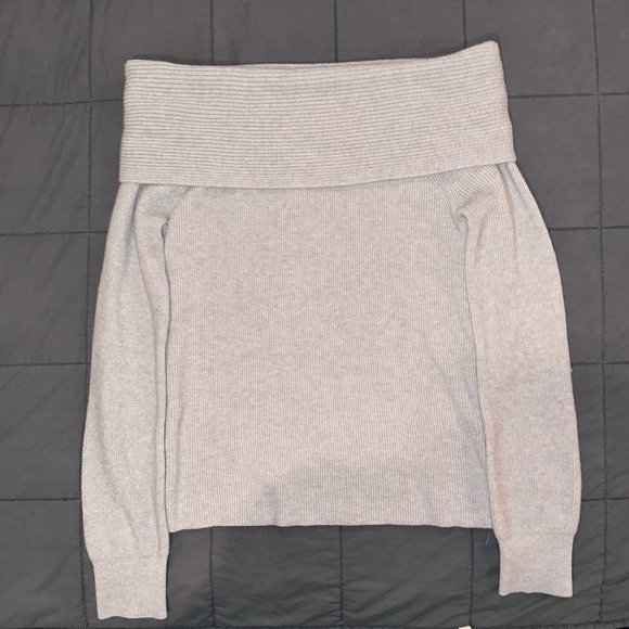 Leith Off the Shoulder Sweater - Picture 3 of 4